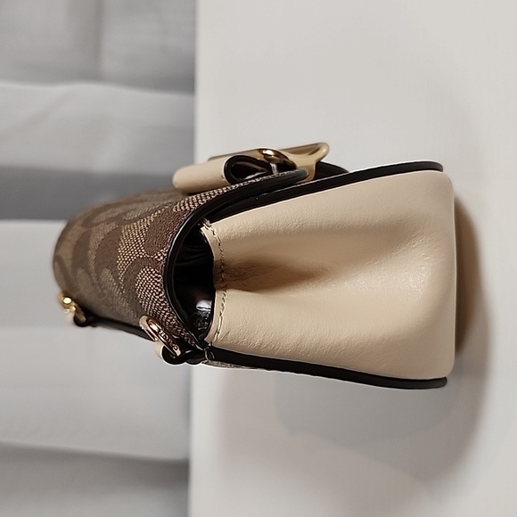 NWT Coach Morgan Card Case On A Chain - Picture 4 of 13